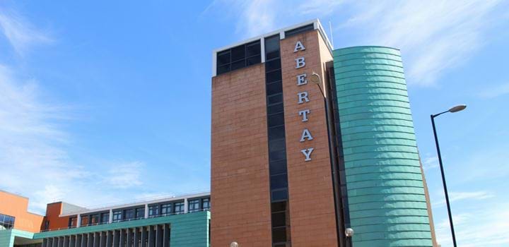 The outside of Abertay Universities Kydd building
