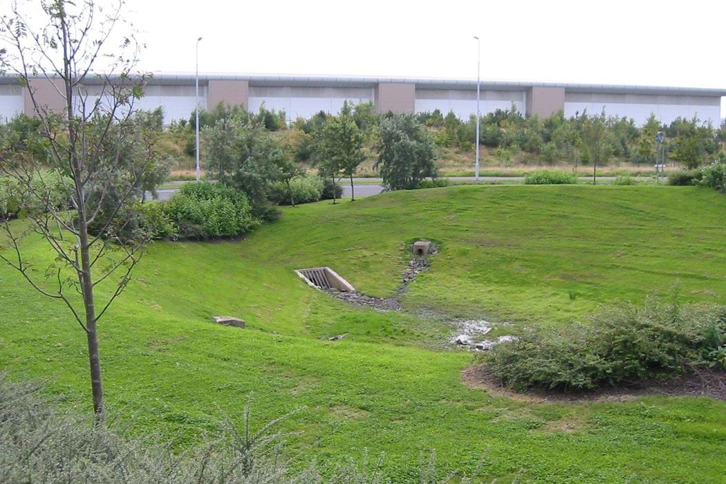 DEX - detention basin in roundabout