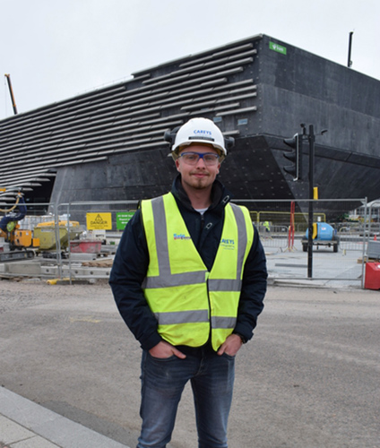 Student hails 'greatest opportunity' at V&A site