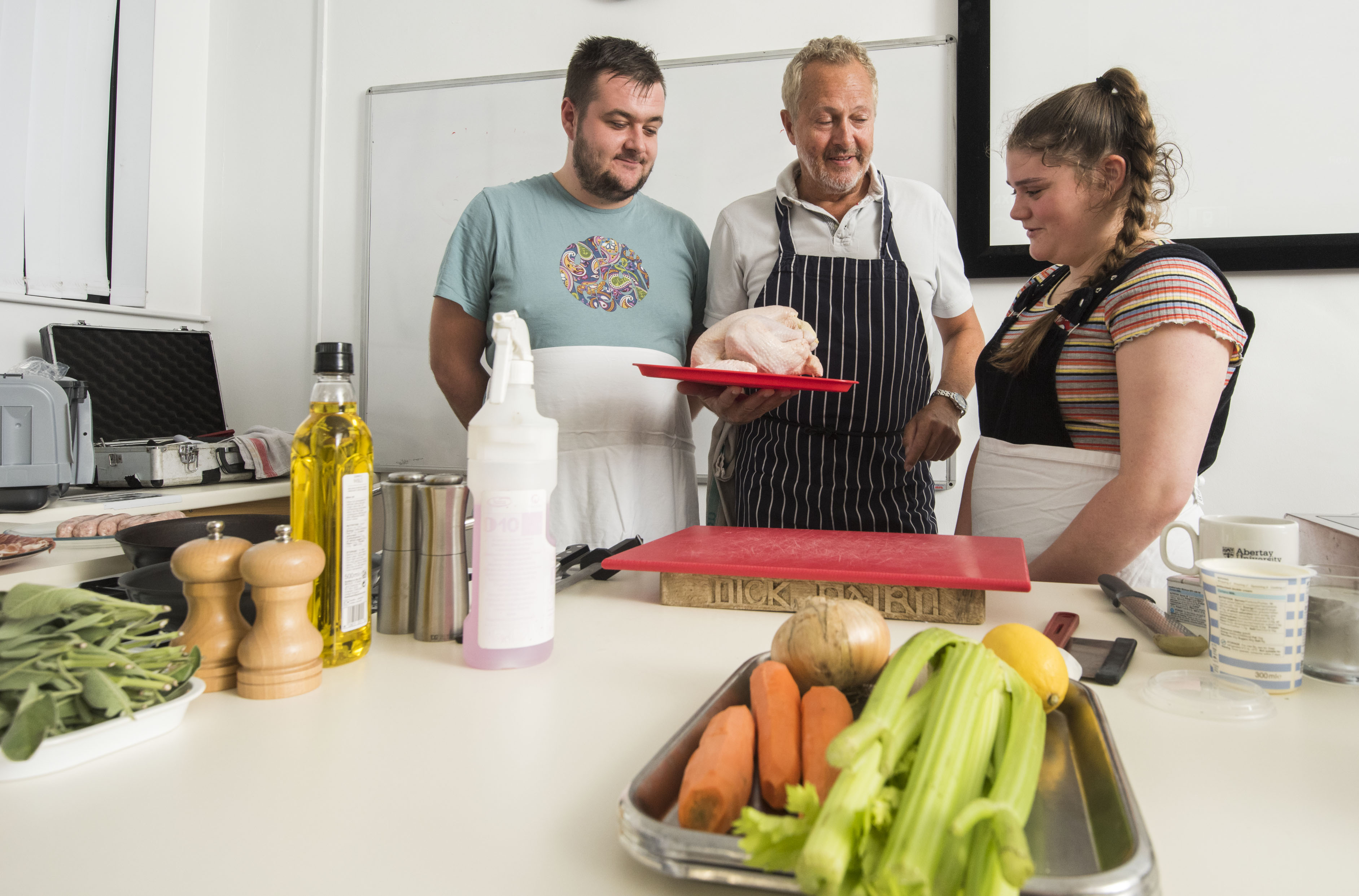 Nick Nairn cooks up a treat for food students