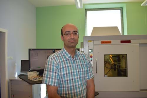 Dr Ehsan Jorat in the laboratory, facing the camera.