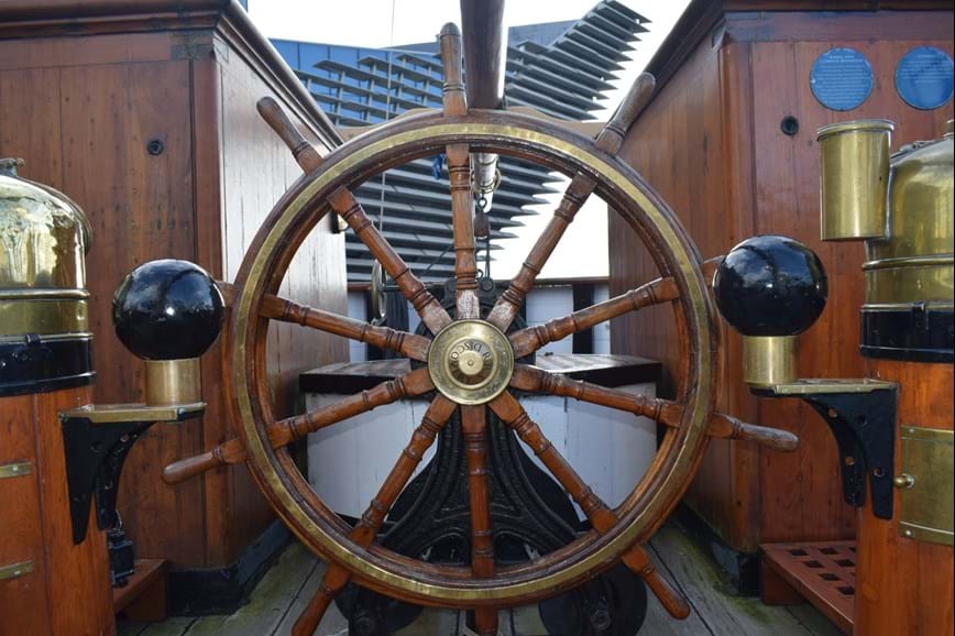 Wheel aboard the RRS Discovery