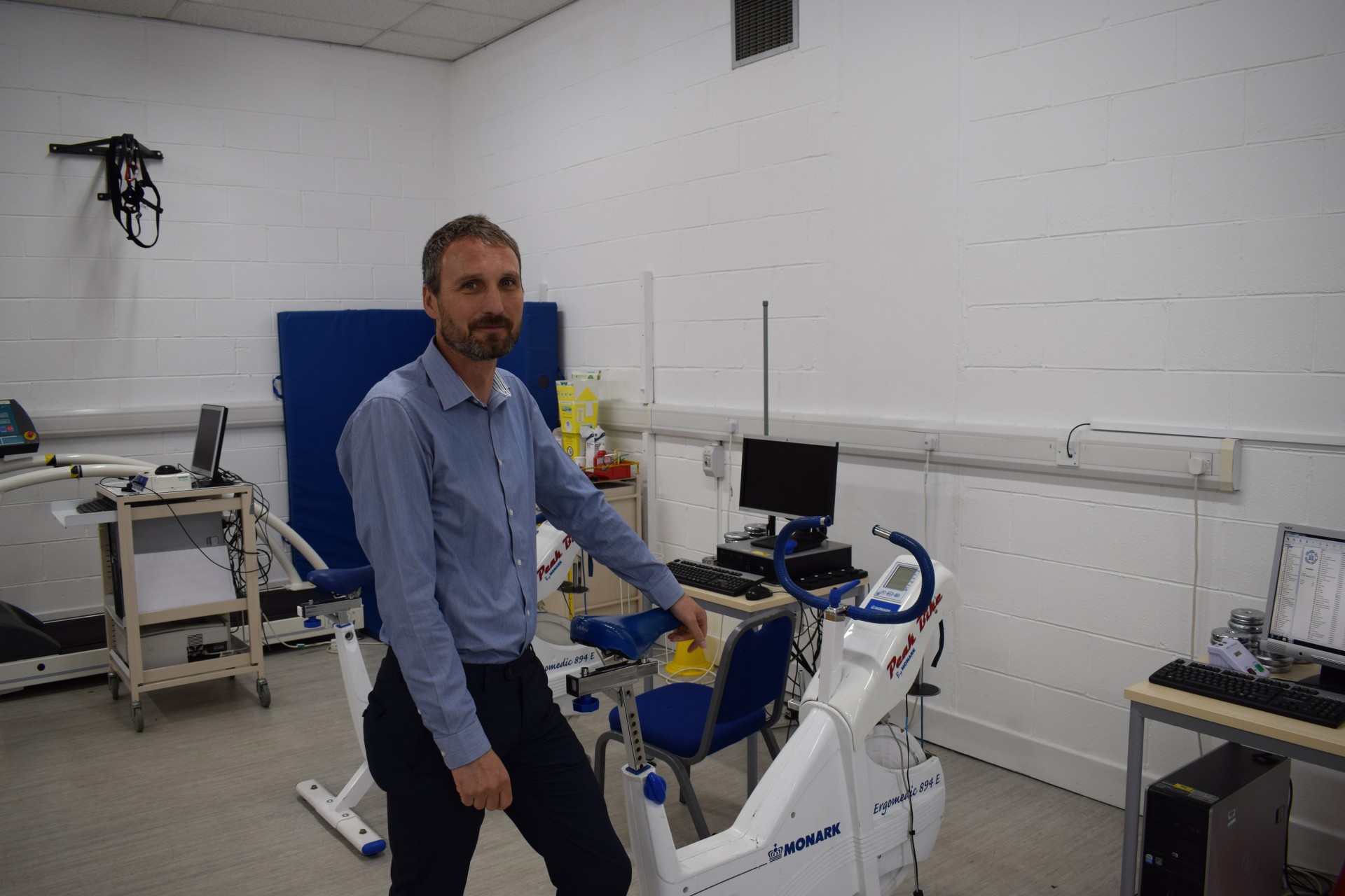 Dr John Babraj in a sport science lab