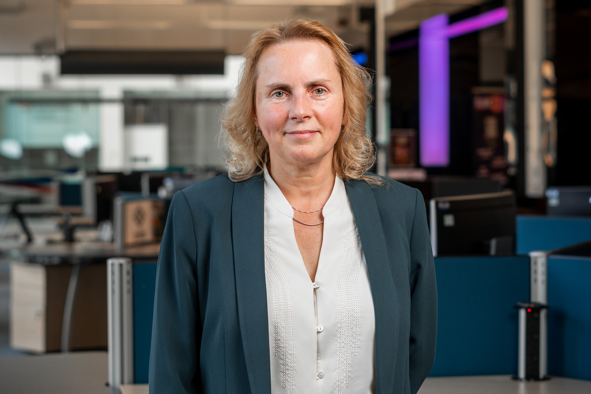 Picture of Prof Liz Bacon